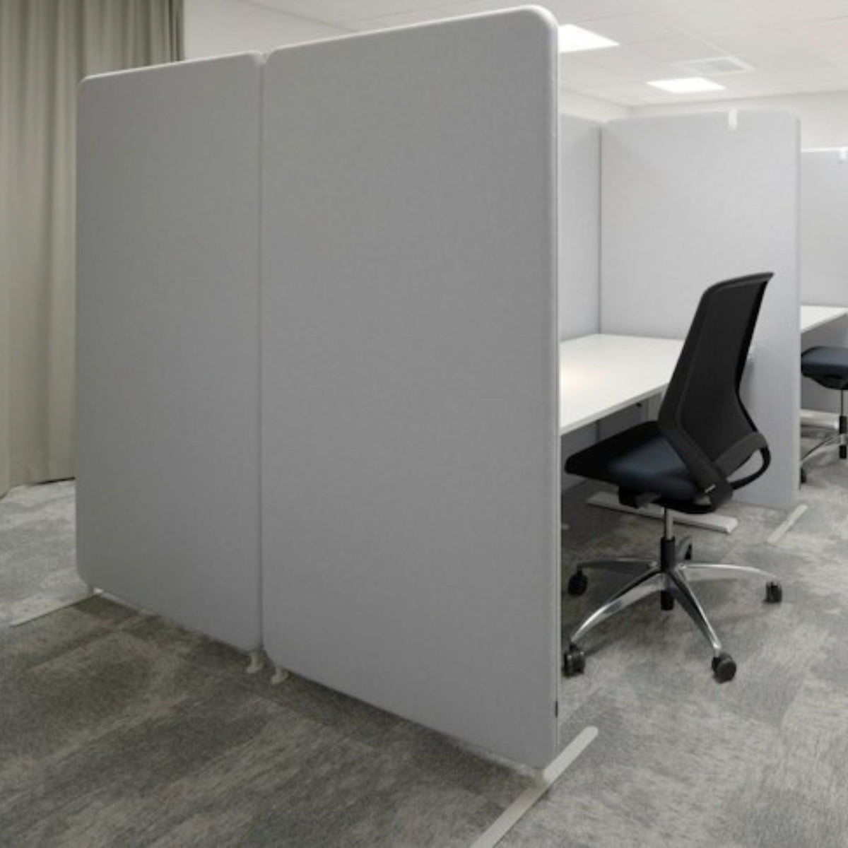 Abstracta Softline 30 Floor Screen - Leg Set Included