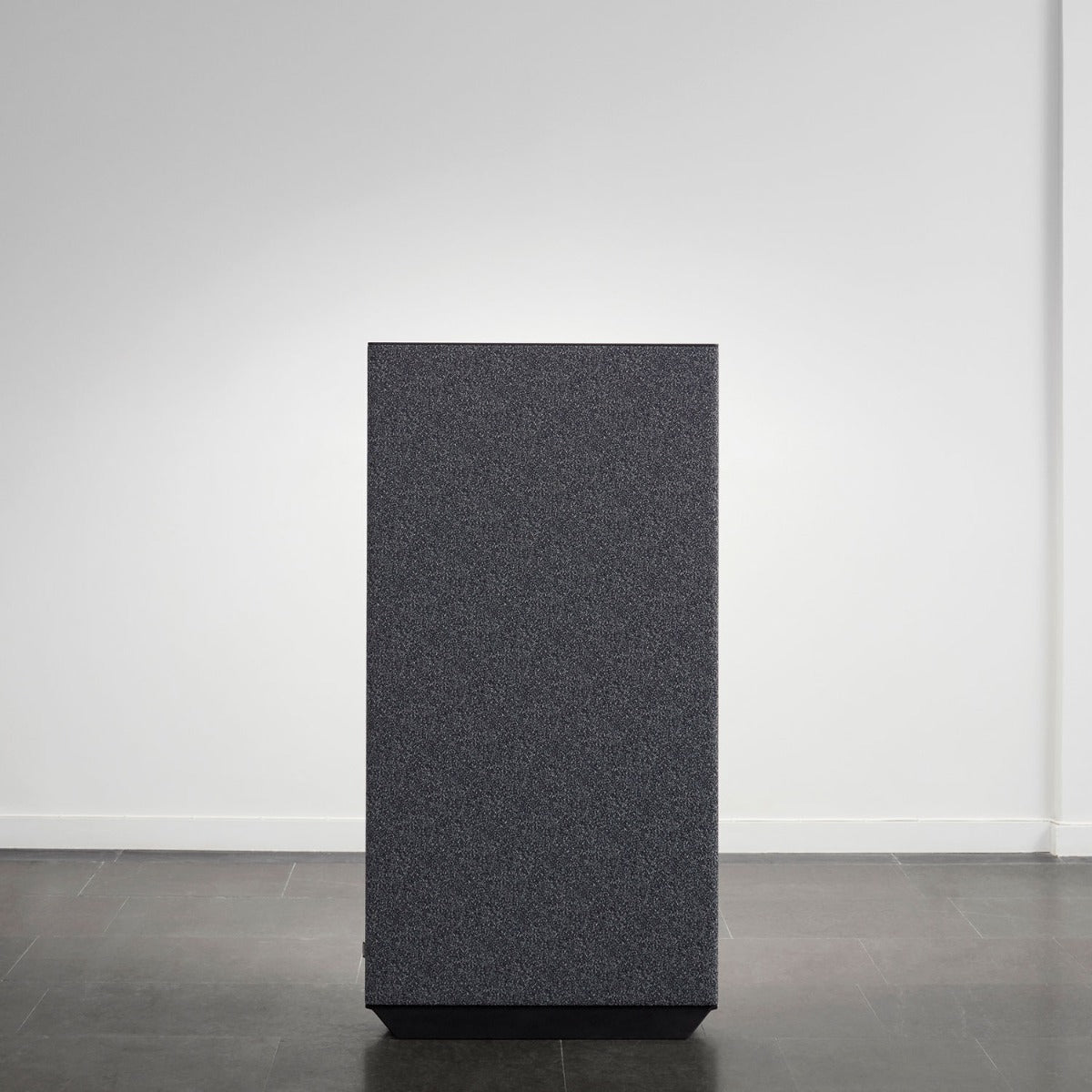 Abstracta 'dB Floor Screen' - 800 x 1565 x 165mm