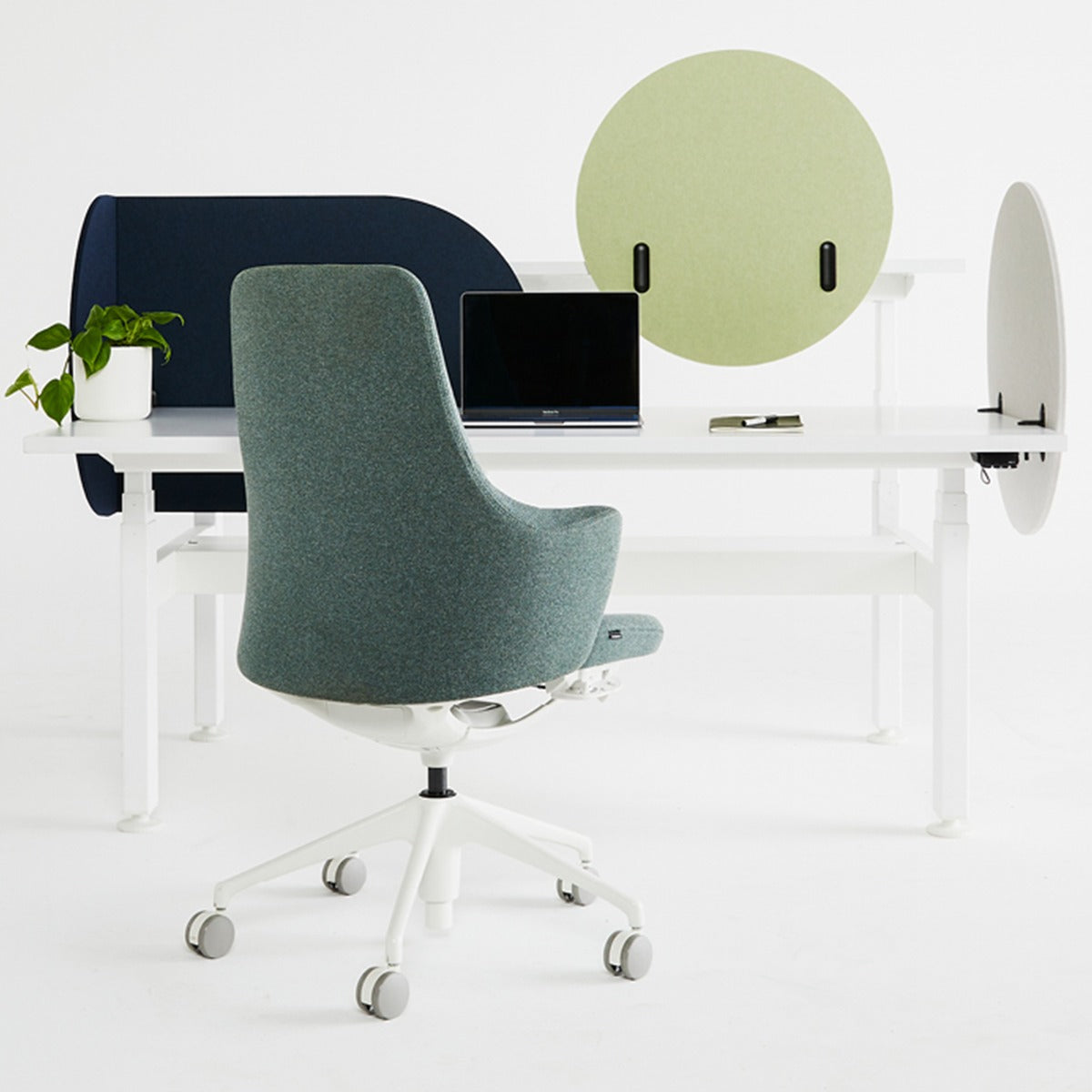 Autex 'Vicinity Sol' Acoustic Desk Screens