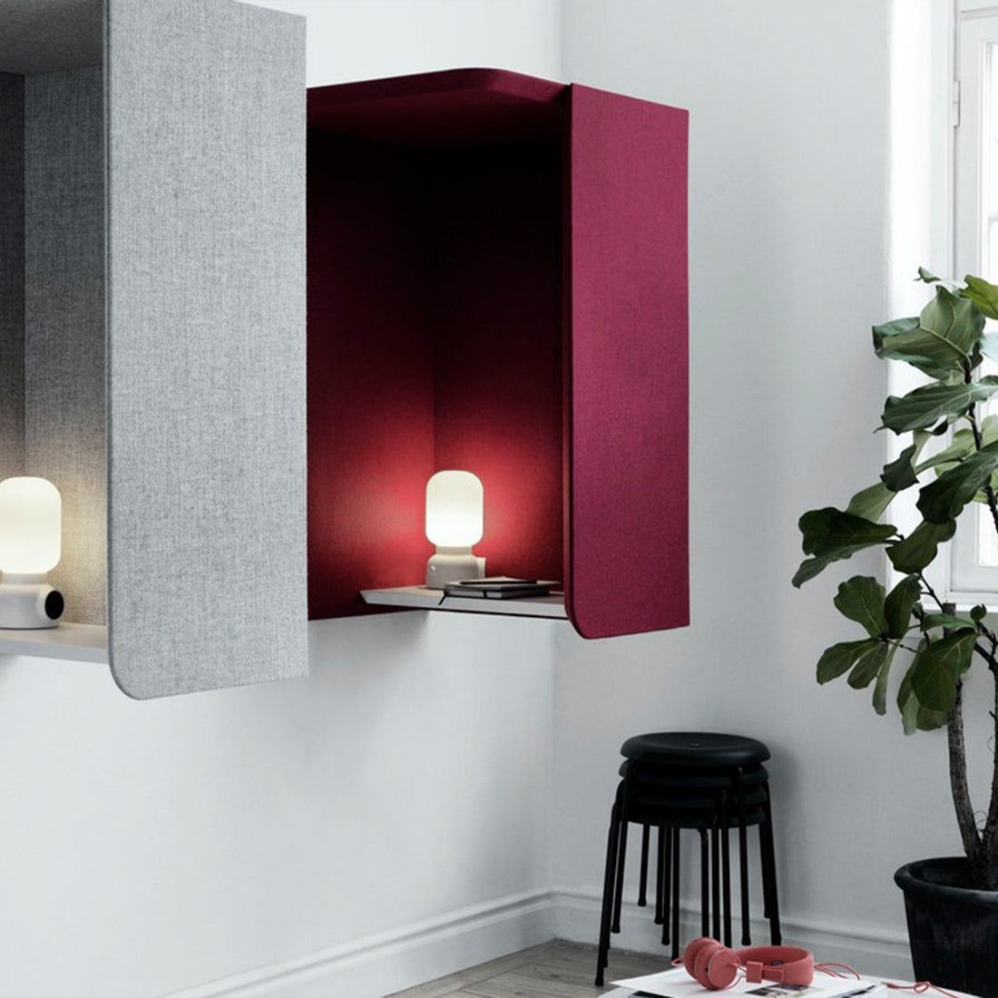 Abstracta 'Domo Wall Booth'