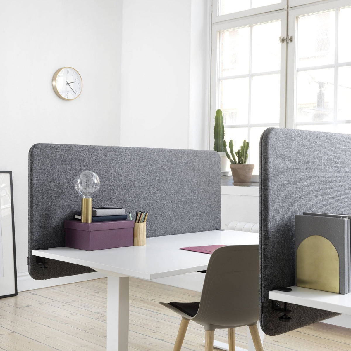 Abstracta Softline 30 Desk Screen - Clamp Set Included